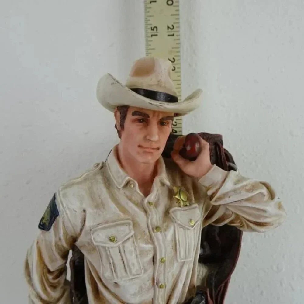 Vanmark cowboy holding